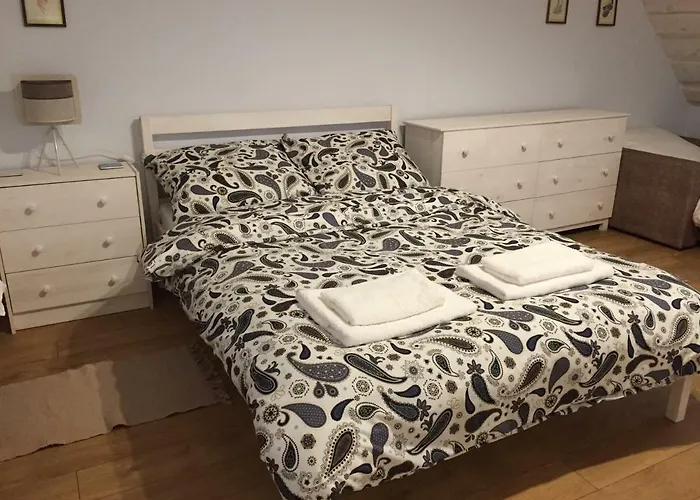 Stara Owczarnia 农家乐 *